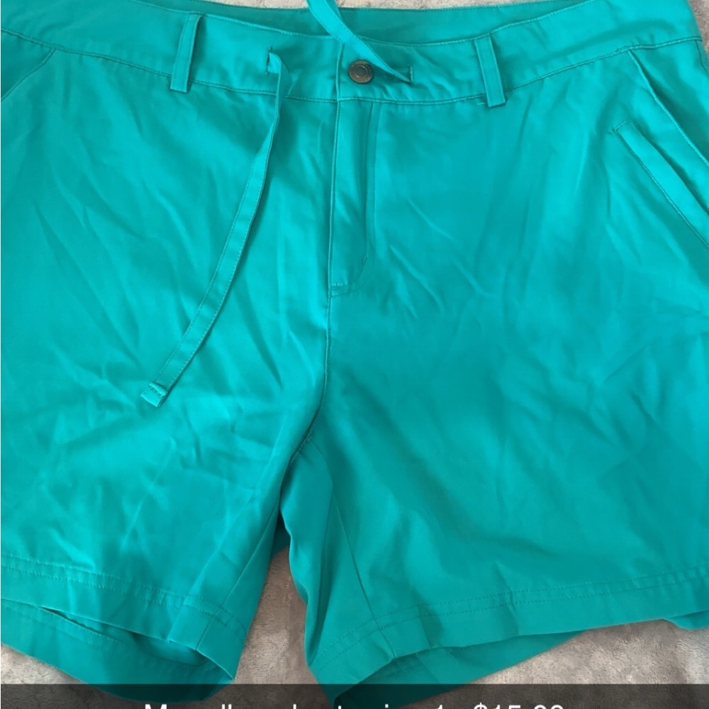 Magellan shorts. Comfortable fit size 1XL.